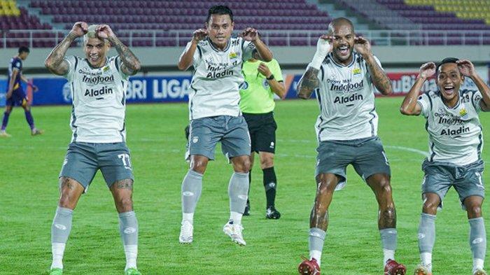 HASIL BRI LIGA 1 - Persib Bandung meraih kemenangan telak atas Persik Kediri dalam laga pekan ke-12 BRI Liga 1 2022-2023, Rabu (7/12/2022).