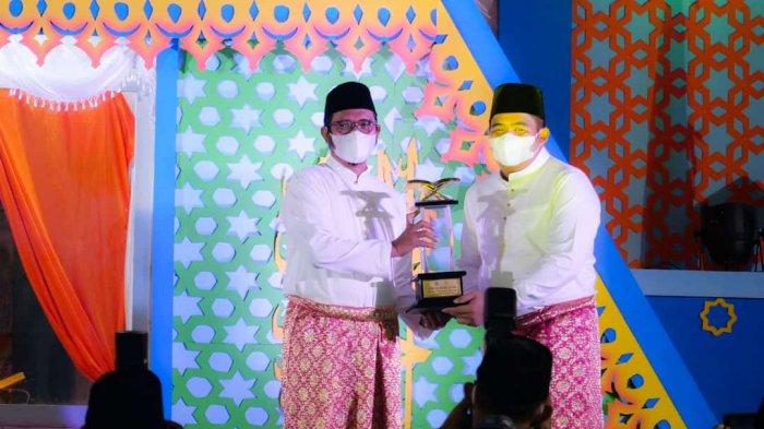 Bupati Bintan, Apri Sujadi secara resmi membuka Musabaqah Tilawatil Qur'an (MTQ) Ke-X Tingkat Kabupaten Bintan yang diselenggarakan di GOR Kecamatan Toapaya, Kamis (8/4/2021).