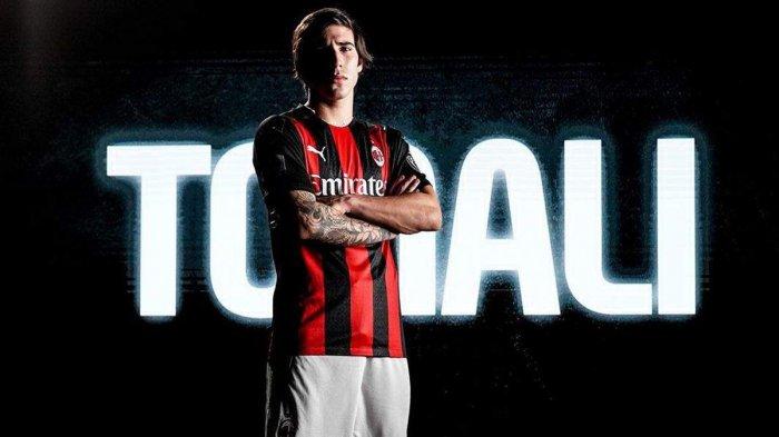 Gelandang AC Milan asal Italia, Sandro Tonali