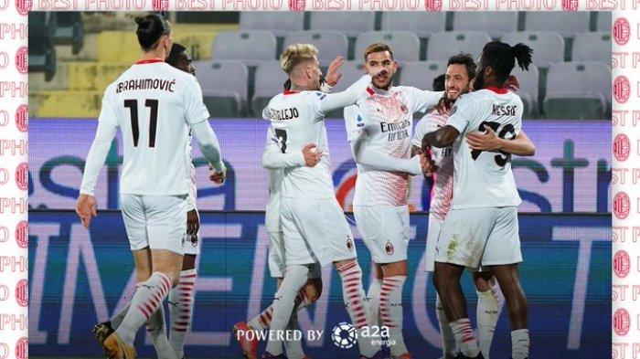 HASIL LIGA ITALIA - AC Milan sukses mencuri poin penuh saat bertandang ke markas Fiorentina dalam pekan 28 Liga Italia, Minggu (21/3/2021) atau Senin pukul 00.00 WIB.