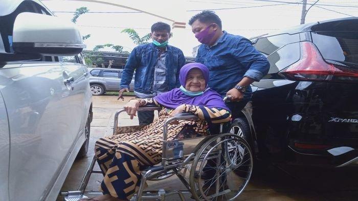 Hj Daminah seusai sidang