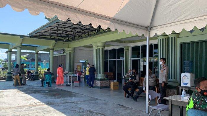 HOTEL TEREMPAK BEACH - Hotel Terempak Beach di Jalan Imam Bonjol, Kelurahan Tarempa, Kecamatan Siantan dijadikan tempat karantina mandiri pasien positif covid-19.