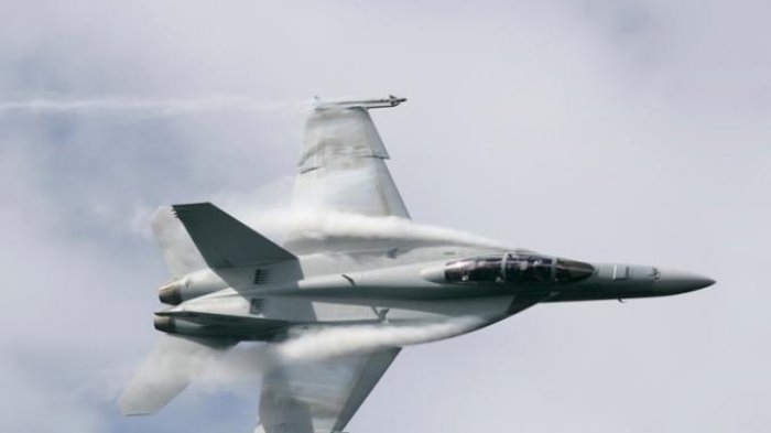 Jet Tempur F-18 Super Hornet