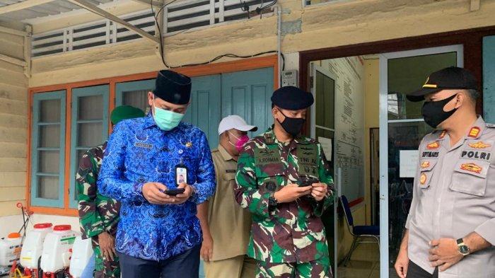 VIRUS CORONA - Suasana tim Gugus Tugas Percepatan Penanganan Covid-19 saat merilis penambahan jumlah pasien terkonfirmasi positif Covid-19 di Kepulauan Anambas hari ini, Selasa (17/11/2020).
