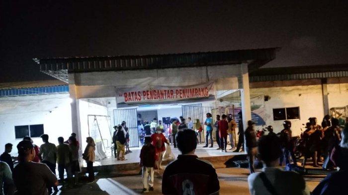 KM Umsini saat sandar di Pelabuhan Batu Ampar Batam, Minggu (14/2/2021) dini hari.