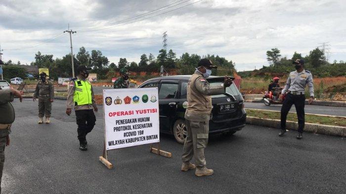 Kegiatan operasi yustisi di Km 16 Toapaya Selatan, Bintan.