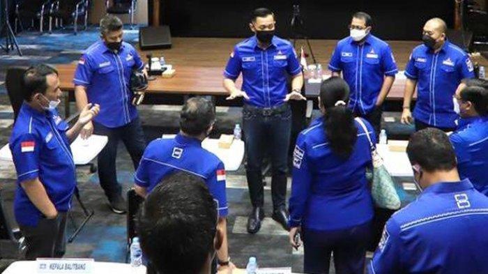 Partai Demokrat pecat 7 kadernya karena pengambilalihan kepemimpinan Partai Demokrat atau gerakan kudeta AHY