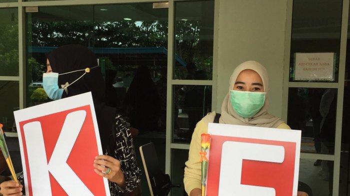 BAPELKES BATAM - Pasien sembuh virus Corona di Batam ketika berada di Bapelkes Batam.