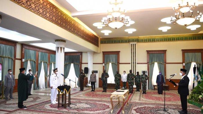 PELANTIKAN WAKIL WALIKOTA TANJUNGPINANG - Gubernur Kepri Ansar Ahmad melantik Wakil Walikota Tanjungpinang, Endang Abdullah di Gedung Daerah Tanjungpinang, Provinsi Kepri, Senin (28/6/2021).
