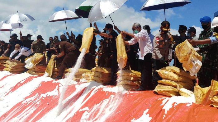 Pemusnahan amonium nitrat di Kanwil DJBC Khusus Kepri di Kabupaten Karimun, Provinsi Kepri, Rabu (9/9/2020).
