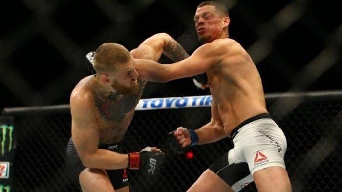 Duel antara Conor McGregor dan Nate Diaz pada UFC 196 di MGM Grand Garden Arena, Las Vegas, Nevada, Amerika Serikat, 5 Maret 2016