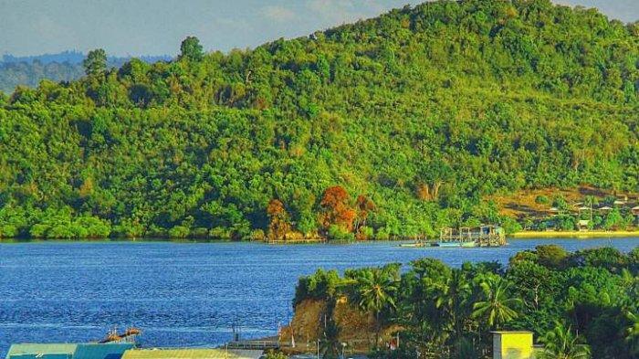 Pemandangan Laut di Piayu Laut