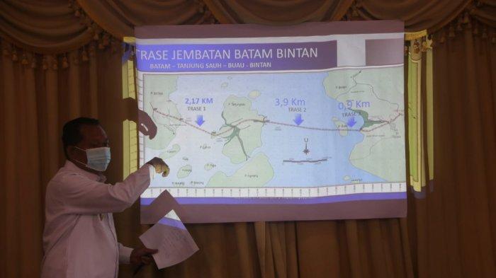 PJS BUPATI BINTAN - Pjs Bupati Bintan Buralimar menjelaskan tentang rencana pembangunan jembatan Batam Bintan.