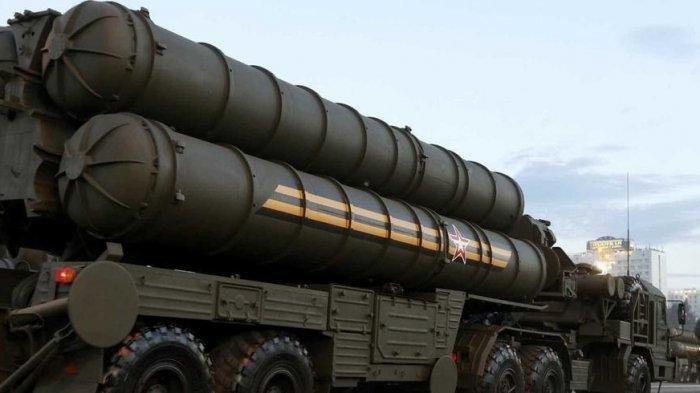 Rusia telah mulai mengirimkan komponen-komponen misil S-400 ke Turki.