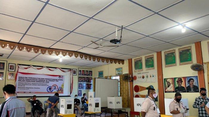 SIMULASI PILKADA ANAMBAS - Simulasi Pilkada Anambas di SDN 001 Tarempa, Senin (23/11/2020).