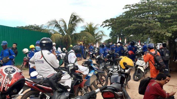 Pekerja PT Bandar Abadi Shipiyard, Kelurahan Tanjungjungcang, Kecamatan Batuaji