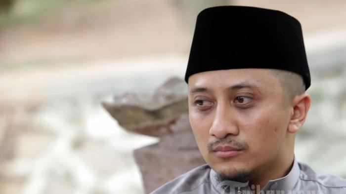 Balasan Menyentuh Ustadz Yusuf Mansur Terkait Meme 22 Mei, Lakukan Shalat Ghaib untuk Korban - Tribunbatam.id
