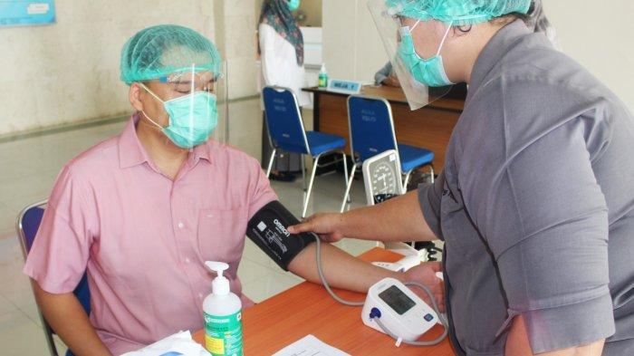 Vaksinasi Corona di RSUD Embung Fatimah, Rabu (20/1/2021).