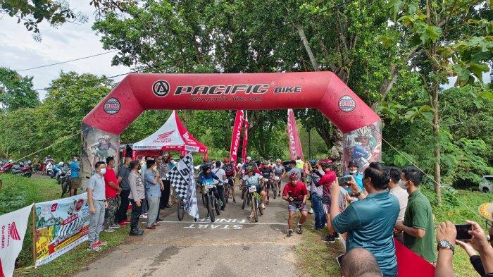 Peserta Pelajar yang Mengikuti kegiatan MTB Terdiri dari Pria dan Wanita antar pelajar Berjumlah 30 Peserta, (26/12/21).