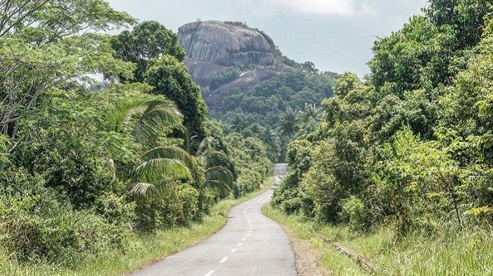 Penampakan Batu Baginde