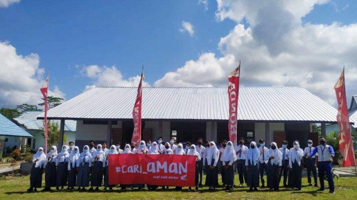 Tim Safety Riding Honda Asia Surya Perkasa Main Dealer Bangka Belitung kembali menggelar Safety Riding Education bertemakan Cari_Aman di hari yang Fitri
di SMK Negeri 1 Dendang, Senin (24/05/2021).
