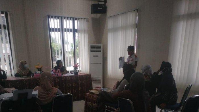 Honda PT Asia Surya Perkasa belitung mengadakan service ekonomis di Kantor Desa Aik Raya yang terletak di pusat kota tanjung pandan, pemaparan promo event Honda kepada pegawai kantor desa (29/01/21).