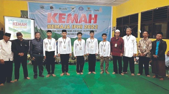 Bersama Perserta Perwakilan Peserta Kemah Remaja