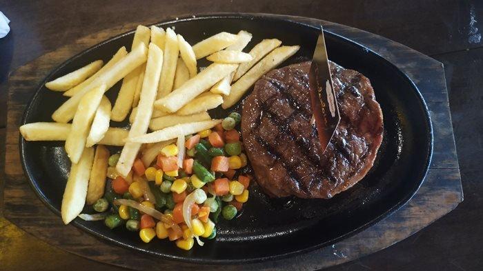 Steak daging sapi impor ala Tekko, Jalan Pattimura, Tanjungpandan