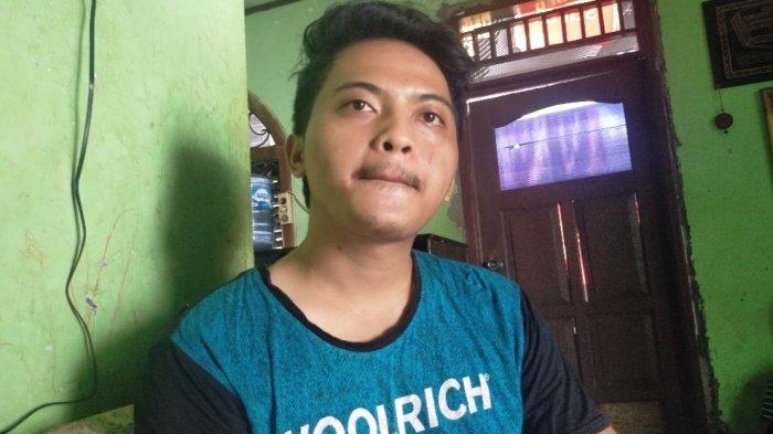 GF (24) menjadi korban pembegalan pada Senin (16/5/2022) lalu di Kebon Pedes saat disambangi di kediamannya, Selasa (17/5/2022).