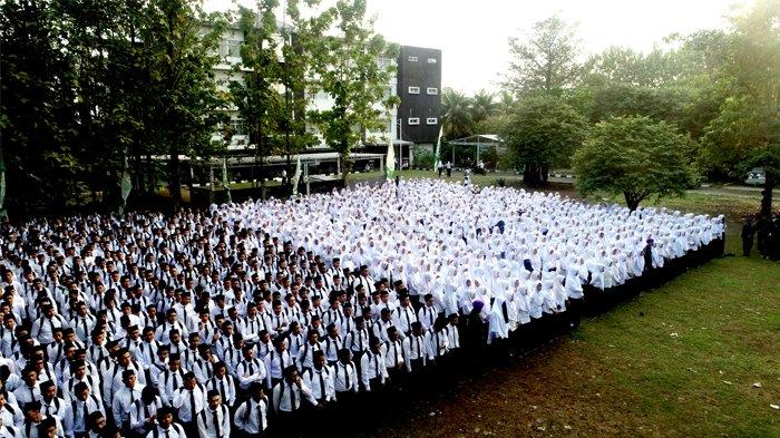 Universitas Ibn Khaldun Bogor atau disingkat UIKA adalah salah satu Universitas atau Perguruan Tinggi Islam Swasta di Indonesia, yang didirikan oleh para Tokoh Ulama di Bogor dan merupakan Kampus Islam tertua di Kota Bogor. Kampus UIKA terletak di Jl. K.H. Sholeh Iskandar Raya
