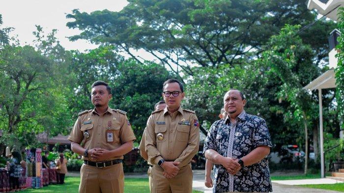 Musrembang yang dihadiri langsung Wali Kota Bogor, Bima Arya dan Ketua Dewan Perwakilan Rakyat Daerah (DPRD) Kota Bogor, Atang Trisnanto yang diselenggarakan di Saung Dolken, Kelurahan Cimahpar, Bogor Utara, Senin (16/01/2023) pagi.