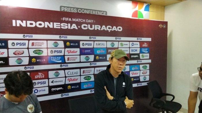 Pelatih Timnas Indonesia, Shin Tae-yong waspadai Curacao di pertandingan kedua FIFA Matchday di Stadion Pakansari Cibinong, Kabupaten Bogor (26/9/2022)