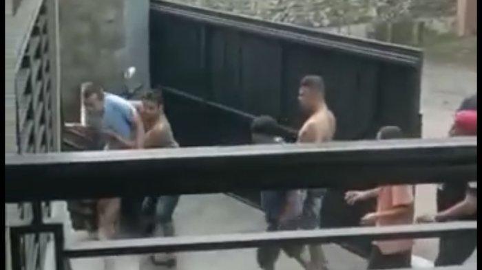 Video viral tamu vila aniaya warga di Desa Batu Layang, Kecamatan Cisarua, Kabupaten Bogor.