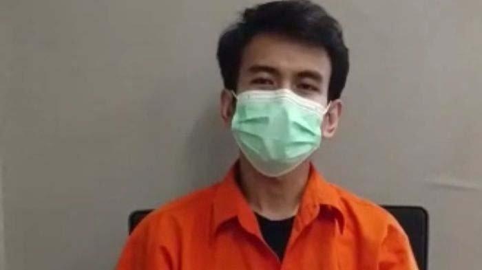 Adam Deni Akhirnya Bongkar Siapa yang Menyuruhnya Unggah Dokumen, Bukan Bos Cuma Orang Biasa