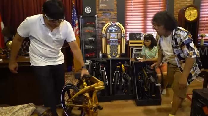 Andre Taulany tunjukkan sepeda sultan, cuma dimiliki olehnya dan Raffi Ahmad sebagai Sultan