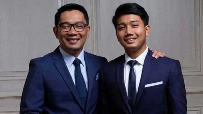 Ridwan Kamil bersama anak sulungnya, Emmeril Khan Mumtadz