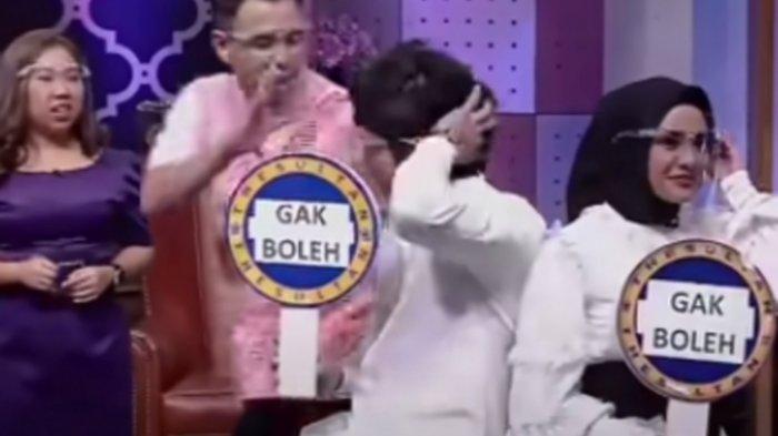 HPnya tak pernah dibuka istri, chat rahasia Atta dibongkar Raffi, Aurel kaget