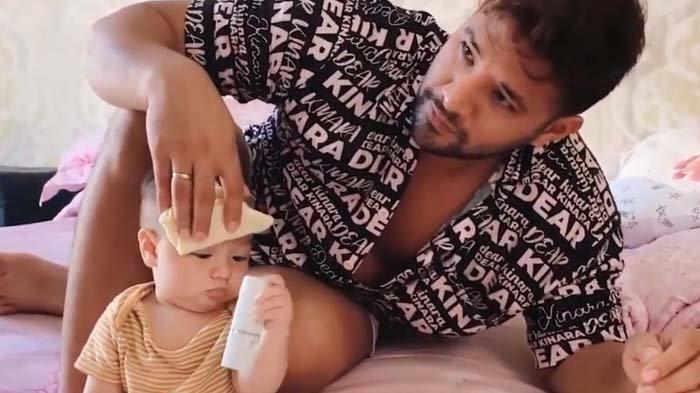 Irish Bella bikin Baby Air kecelakaan, kepalanya sampai terluka, Ammar Zoni kesal pada istri