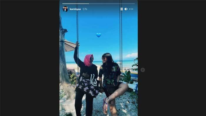 Putri Teddy Syach, Karnisya bagikan kenangan terakhirnya dengan Rina Gunawan