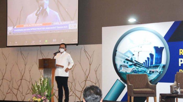 Wali Kota Bogor, Bima Arya menerima penghargaan Kapabilitas Aparat Pengawas Internal Pemerintah (APIP) Level 3 dari Badan Pengawasan Keuangan dan Pembangunan (BPKP) Perwakilan Provinsi Jawa Barat, Kamis (28/1/2021).