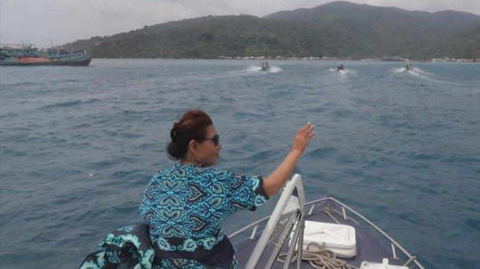 Mantan Menteri Kelautan dan Perikanan Republik Indonesia, Susi Pudjiastuti mengatakan bahwa Indoneaia merupakan negara terbesar kedua setelah Cina dalam hal penyumbang sampah laut di dunia.
