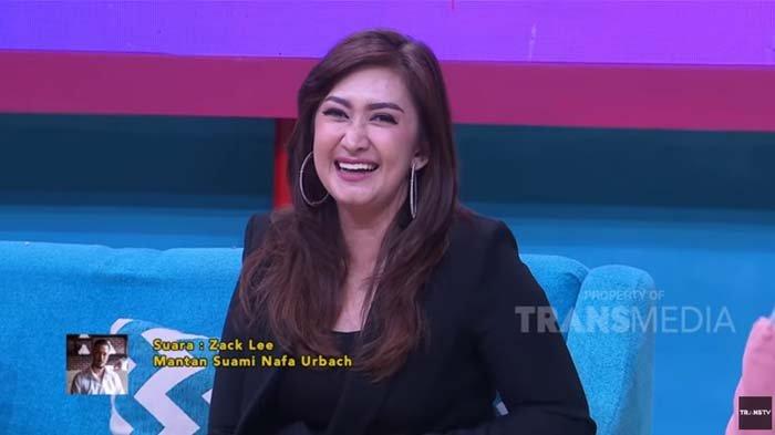 Telepon Nafa Urbach, Zack Lee bilang I Love You