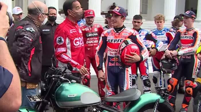 Pamer motor kesayangan ke pembalap MotoGP, Jokowi bikin melongo Marc Marquez cs