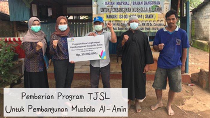 PLN unit Induk Distribusi Jawa Barat melakukan sejumlah kegiatan sosial.