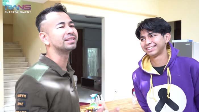 Raffi Ahmad bertemu Dimas, penjual bakso ikan kembarannya (Youtube channel rans entertainment)