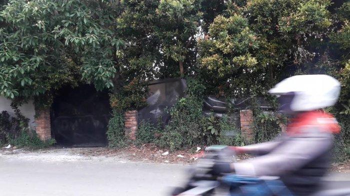 Rumah Rocky Gerung yang terancam dibongkar di kawasan Sentul, Desa Bojongkoneng, Kecamatan Babakan Madang, Kabupaten Bogor.
