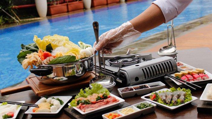 Swiss-BistroTM menghadirkan menu dengan konsep Asian Food. Swiss-Belinn Bogor juga memiliki promo Steamboat di harga Rp. 200 ribuan