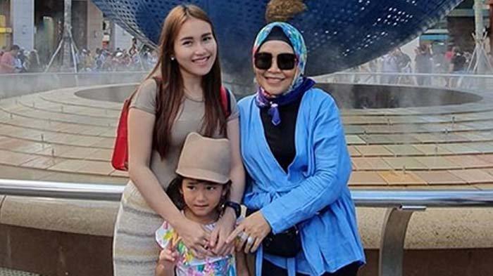 Umi Kalsum bareng Ayu Ting Ting dan Bilqis