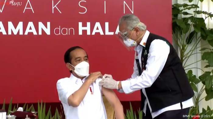 Youtube channel Sekretariat Presiden
Gemetar saat Suntik Jokowi dengan Vaksin Covid-19, Dokter Ungkap Komentar Presiden Setelah Disuntik