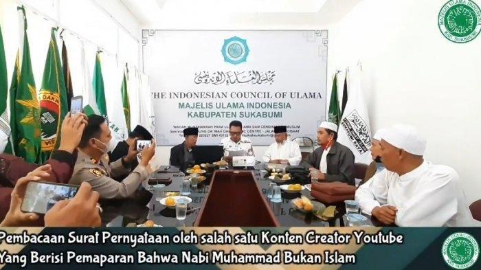 YouTuber Sukabumi minta maaf di hadapan MUI setelah hina Nabi Muhammad bukan Islam